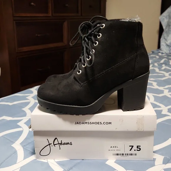 black ankle boots size 7.5 - Picture 2 of 4